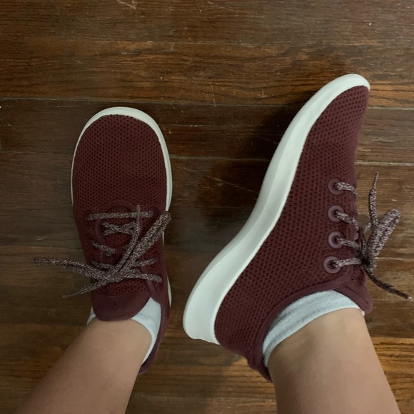 Allbirds Tree Runners in Turtle Shell Size W9 - Picture 3 of 7